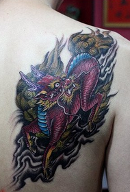 modello di tatuaggio Kirin bello spalla maschile