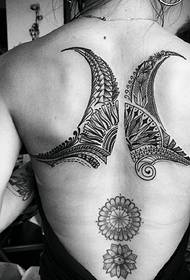 გოგონა უკან პიროვნება Totem Tattoo Picture