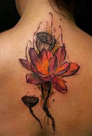 tatuazh lotus me ngjyra të bukura dhe të bukura mbrapa