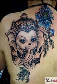 पारंपरिक हाथी टैटू वापस
