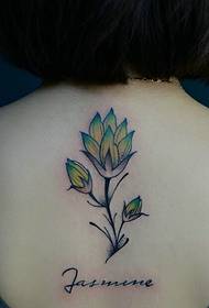 Le tatouage de jasmin rend les femmes plus sexy
