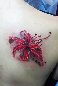 affascinante altro tatuaggio floreale laterale