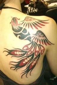лепота леђа лепа једноставна тетоважа феникс тотем