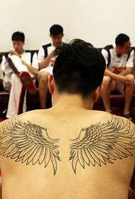 Wang Shipeng naked upper body show domineering tattoo