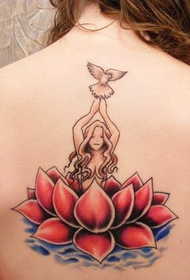 kreativ färg lotus sits tatuering