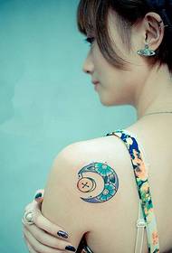 ομορφιά το τατουάζ φεγγάρι τοτέμ ομορφιά