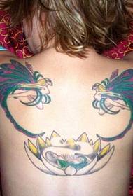 moteriškos nugaros elfo lotoso tatuiruotė