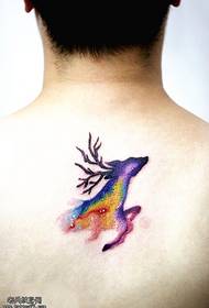 回水彩鹿紋身圖案