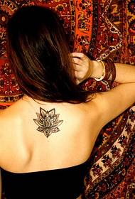 schoonheid terug kleine verse lotus tattoo werkt