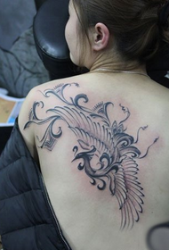 tyttö takaisin totem phoenix tatuointi malli