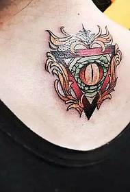 Farbvielfalt von Rücken Persönlichkeit Totem Tattoo Tattoo