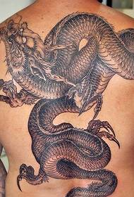 leđa crna i bijela tradicionalna tetovaža velikog zla zmaja