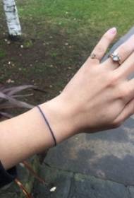 tatuagem pulseira padrão menina pulso pulseira preta tatuagem imagem