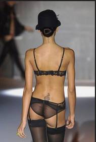 foto di bikini sexy bellezza personalità schiena tatuaggio