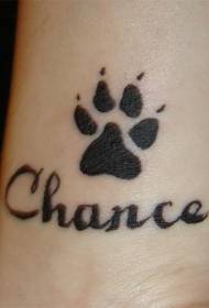 artigli di cane e modello di tatuaggio alfabeto inglese