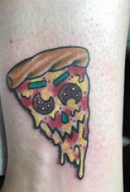 Pláta pizza tattoo cailín láimhe ar phictiúr tattoo daite pizza