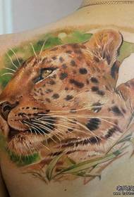 modello di tatuaggio leopardo cool classico spalla posteriore ragazze