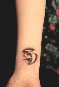 girls arm arm Moon wêneyên tattooên xweşikên xweşik