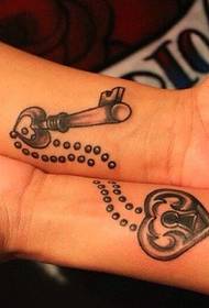 Håndleds smukke par totem tatovering