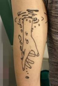 black and white personality line tattoo picture on the girl's wrist