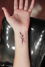 tatuaggio a lamella compatto moda donna polso