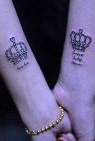 Polso coppia corona tatuaggio modello Daquan