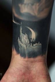 modello di tatuaggio realistico realistico bianco e nero braccio candela stile realistico