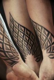 lengan pola tato gaya sayap geometris asli