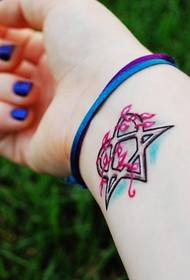 ženska ručna zvijezda tetovaža slika tetovaža