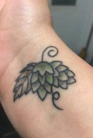 I-Wrist painted tattoo inqubo elula umugqa we-tattoo iqabunga le-tattoo impahla encane yesithombe se-tattoo yesitshalo esisha