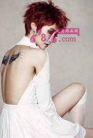 Ang Korean aktres na si Gao Junxi back style tattoo pattern