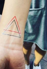 triângulo de pulso vermelho e preto linha padrão de tatuagem