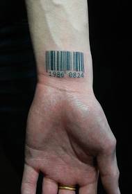 Tattoo anndan pèsonalize barcode sou ponyèt la