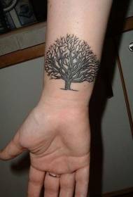 Wzór tatuażu Black Tree na nadgarstku