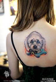 vajza mbrapa modës së bukur tatuazh të qenit tatuazh  95335 @ Modeli i tatuazhit të pasmë: Model i tatuazhit të qenve të zi dhe të bardhë të lezetshëm në anën e pasme