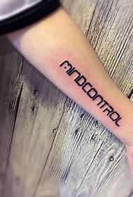 tatuaggio da polso inglese di bell'aspetto da polso