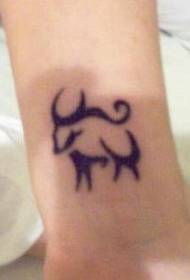 Vzor tetovania zápästia Taurus totem