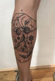 Tăgăruț masculin tatuaj european pe imagini pentru tatuaje montane și planete