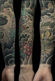 braço estilo oriental asiático cor bala e crisântemo tatuagem padrão