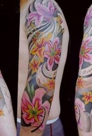 rankos gražus spalvų lelijos tatuiruotės modelis