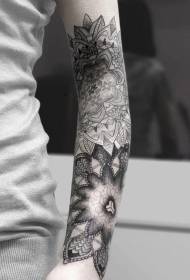 brako nigra kaj blanka personeco vanilo tatuaje ŝablono