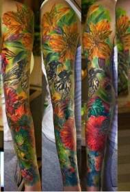 Kleur arm Verschillende bloemen en vogel tattoo patroon