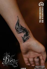 a little fox tattoo pattern for girls wrist fashion