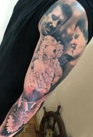 braccio famiglia romantica e dolce realistica Tre disegni del tatuaggio del ritratto