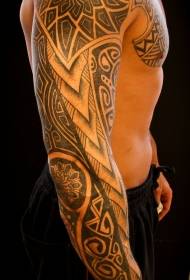 lengan dan dada hitam corak tatu perhiasan Polynesian