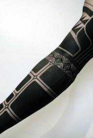 Prosty duży tatuaż czarny plemienny wzór dużego ramienia