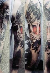 model de tatuaj corb colorat braț de flori
