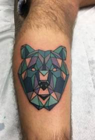 blauzdos simetriškas tatuiruotės patinėlio kotas ant spalvoto geometrinio gyvūno tatuiruotės paveikslo