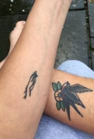 fáinleoga agus bláthanna tattoo patrún buachaillí buachaill ar fháinleoga agus bláthanna tatú tattoo