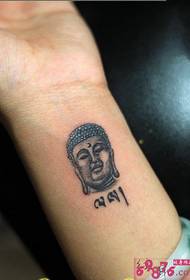 imagem pequena da tatuagem do totem de Buddha do pulso